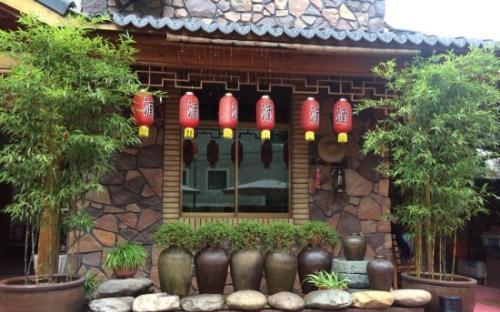 小型农家乐如何利用废弃物打造一个让游客看了不想走的院子