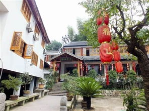 建德航头 每串红灯笼就是一个农家乐